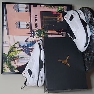 Authentic Jordan Stay Loyal 3 (GS) Size 7Youth - 8 Women